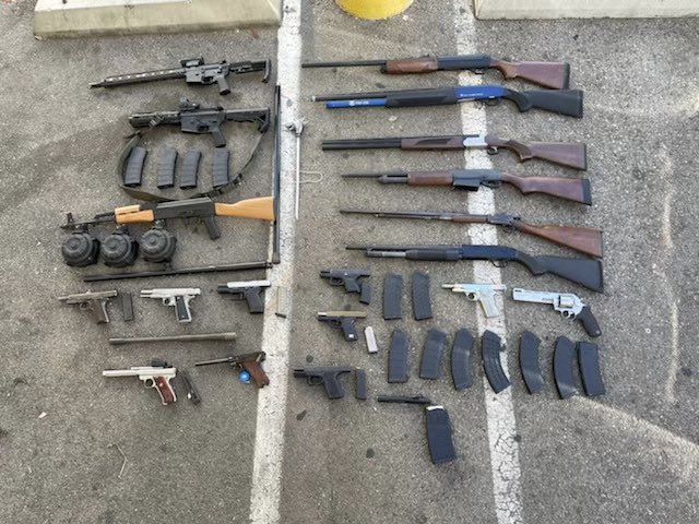 Foothill Division officers responded to an ADW shooting call. Thorough & diligent police work by our officers led to the recovery of multiple firearms (one ghost gun) and the arrest of the suspect