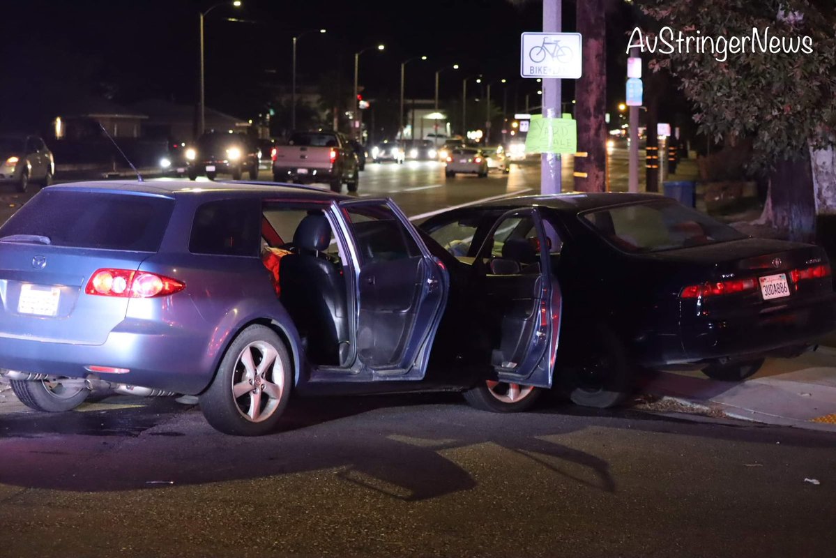 Lancaster,ca: 902t/902r(traffic collision with injuries/rescue responding ) 7th St e and Ave K, 2 vehicles