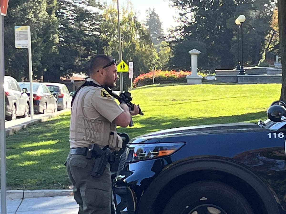 Scene at Santa Cruz High School where a reported emergency is unfolding, an officer says there was a report of shots fired. Massive amount of sirens inbound. 