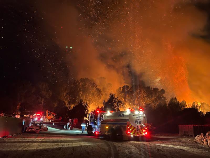 Vegetation Fire : 50% containment 3:07am.Heavy vegetation @ center of the burn/continues to burn/falling trees makes direct attack too dangerous.Perimeter fire activity is low,with FF's working through the night for containment.  Fresh resources planned/morning