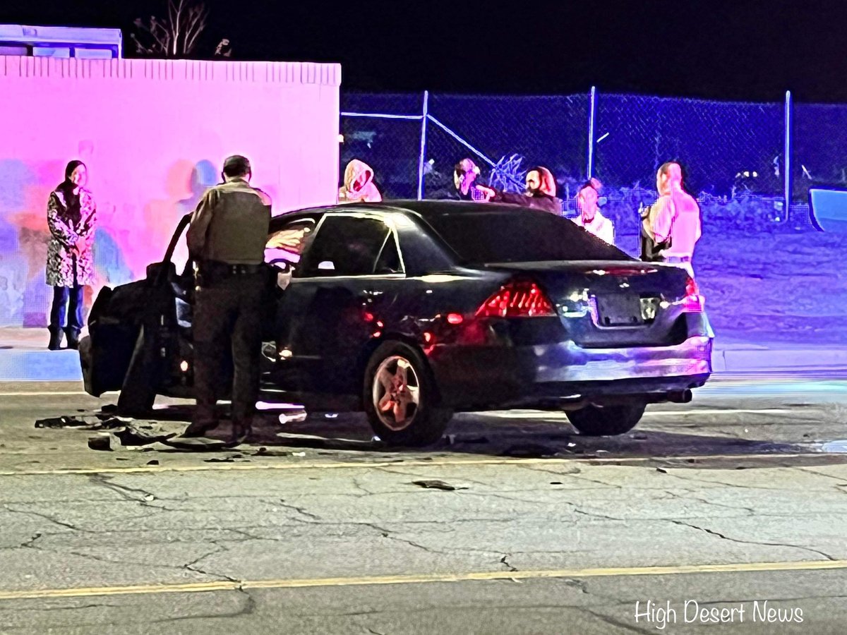 Lancaster,ca: 902t/902r (traffic collision with injuries/ rescue responding) 30th st w and Ave K-8 , 2 vehicles. Picture/video credit: High Desert News