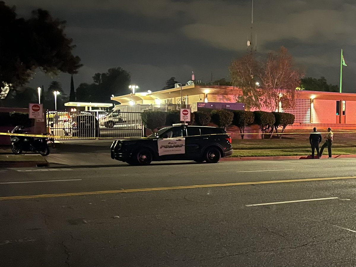 RIALTO: Police are investigating an officer involved shooting after A suspect entered the secure parking lot of Rialtos police station armed with a AR-15 style weapon. It is unknown at this time if the weapon is real