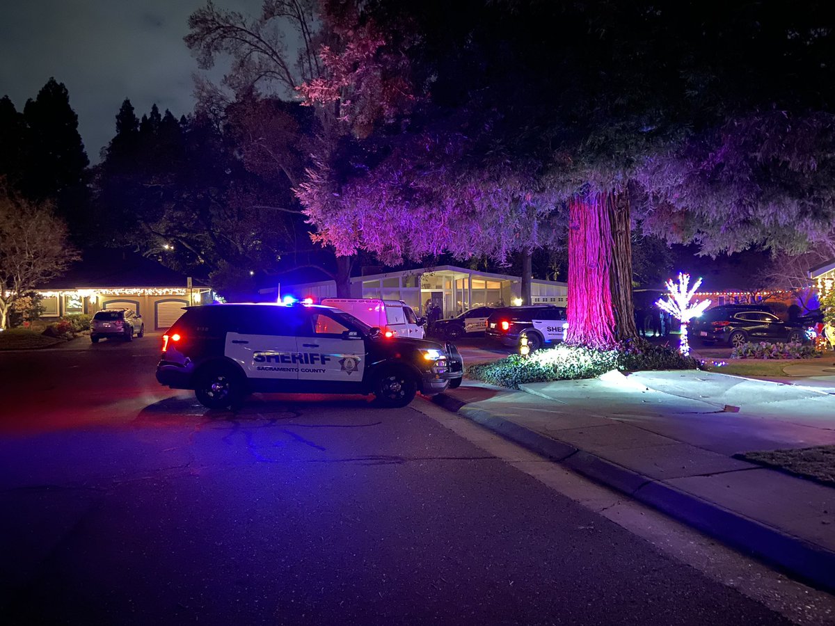 @sacsheriff is investigating a suspicious death in Carmichael, in a neighborhood near Fair Oaks Blvd. & Arden Way.