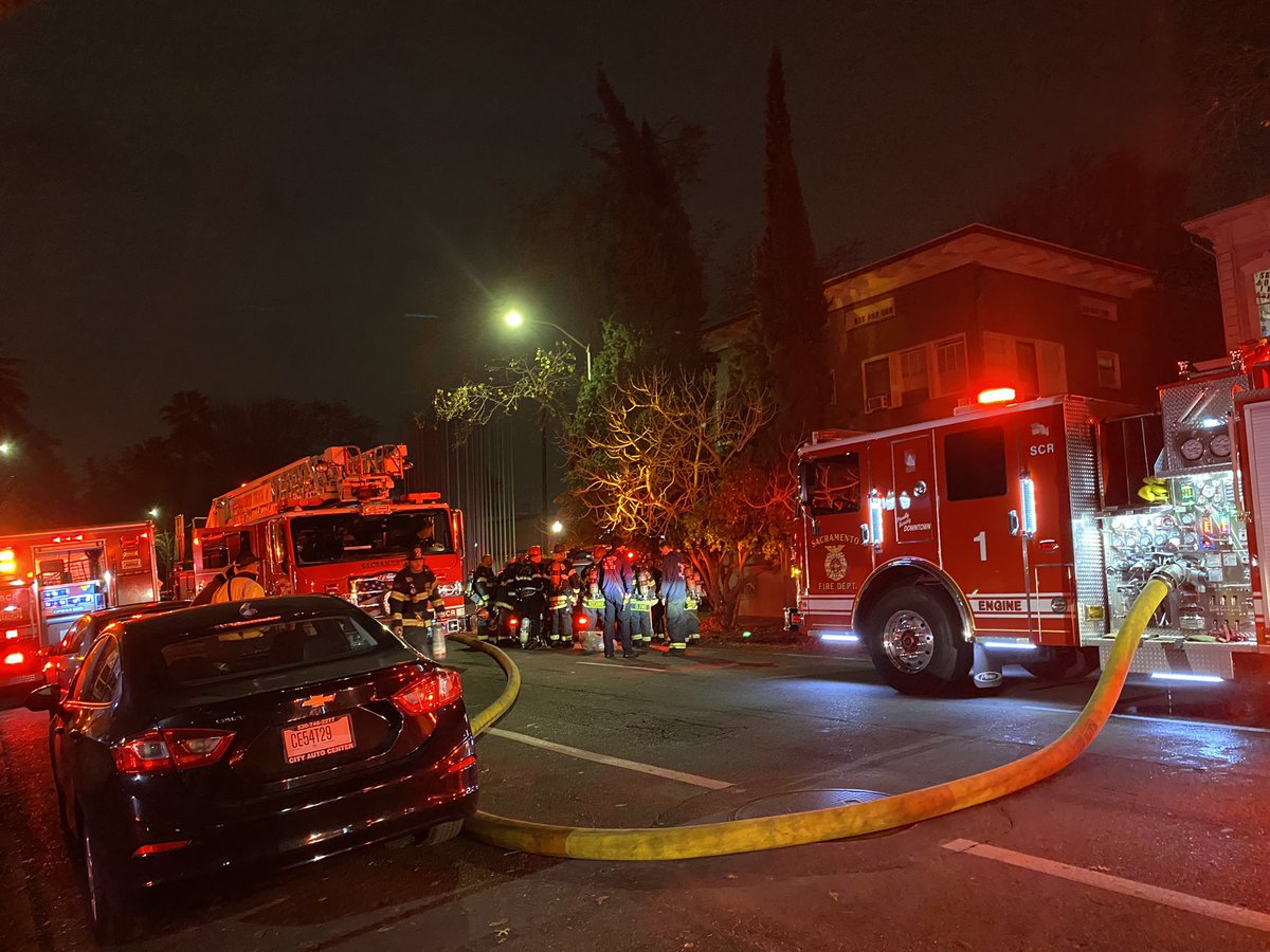 A significant response at 15th & Q in Sacramento's midtown. @SacFirePIO says nobody was hurt.   He says it appears the fire started, possibly, on the third floor. The attic was engulfed when crews arrived. Firefighters expect to be here for hours