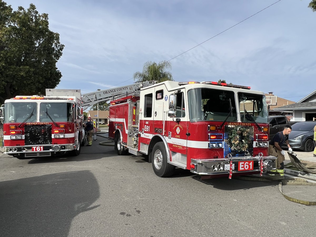 FFPM's treated/transported 2 adults & 1 teenager to the hospital for smoke inhalation from a house fire in the 8300 blk of Beethoven Dr in @BuenaParkCA. 911 calls at 9:36 a.m. reported all 6 occupants had safely evacuated from the well-involved house fire.  