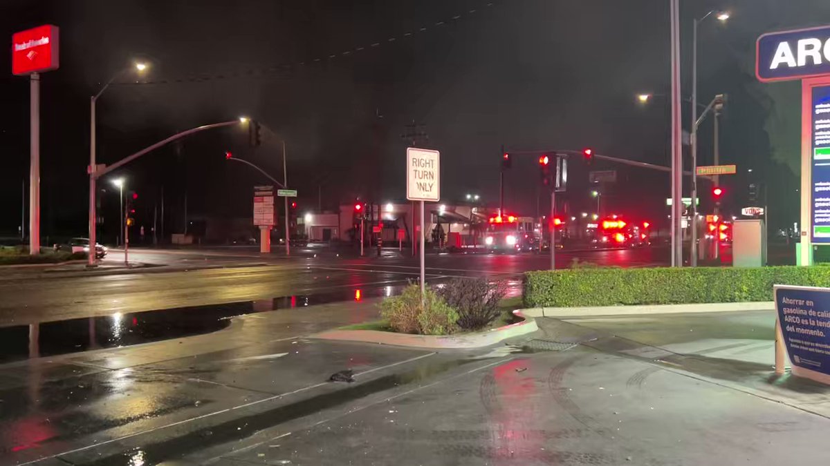 Fresno Fire on scene of a fire near Kings Canyon & Phillips in SE Fresno.   it looks like fire spread through Sunnyside Deli, several hair shops and  Sullivan's restaurant.