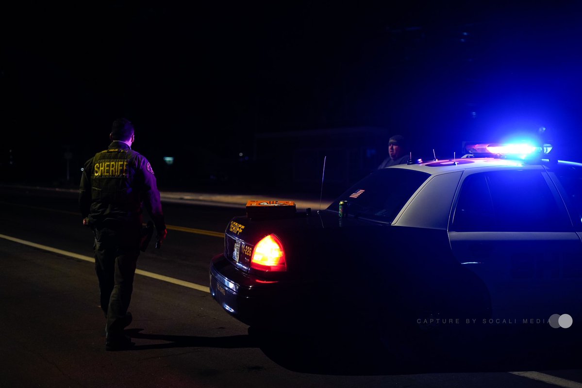 Deputy RSO Darnell Calhoun, is dead after being shot on Friday. Sheriff revealed Calhoun was an expecting father. The shooting take place on 18500 block of Hilldale Lane in Lake Elsinore ,CA  Our heart prayers go out to the deputy, sheriff family, and the whole RSO