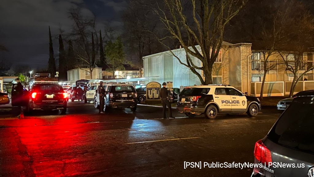 Shots Fired Barricaded Suspect SwatCallout CitrusHeights 8000 block of Sunrise E Way   Citrus Heights Police and multiple outside agencies are on scene of a barricaded suspect along Sunrise E Way in Citrus Heights.  