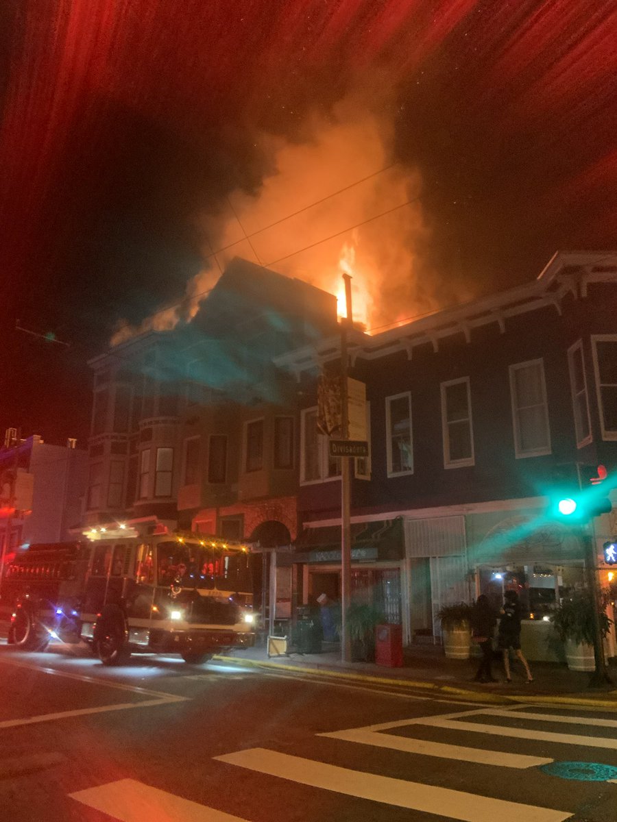 San Francisco firefighter injured, 25 displaced in HayesStreet house fire