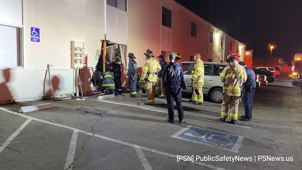 HitAndRun  2430 Fair Oaks Blvd   Around 9:36 p.m., Sac Metro Fire responded to a vehicle vs structure call at an apartment complex on Fair Oaks Blvd.   According to radio traffic, the driver had crashed into a wall and fled the scene
