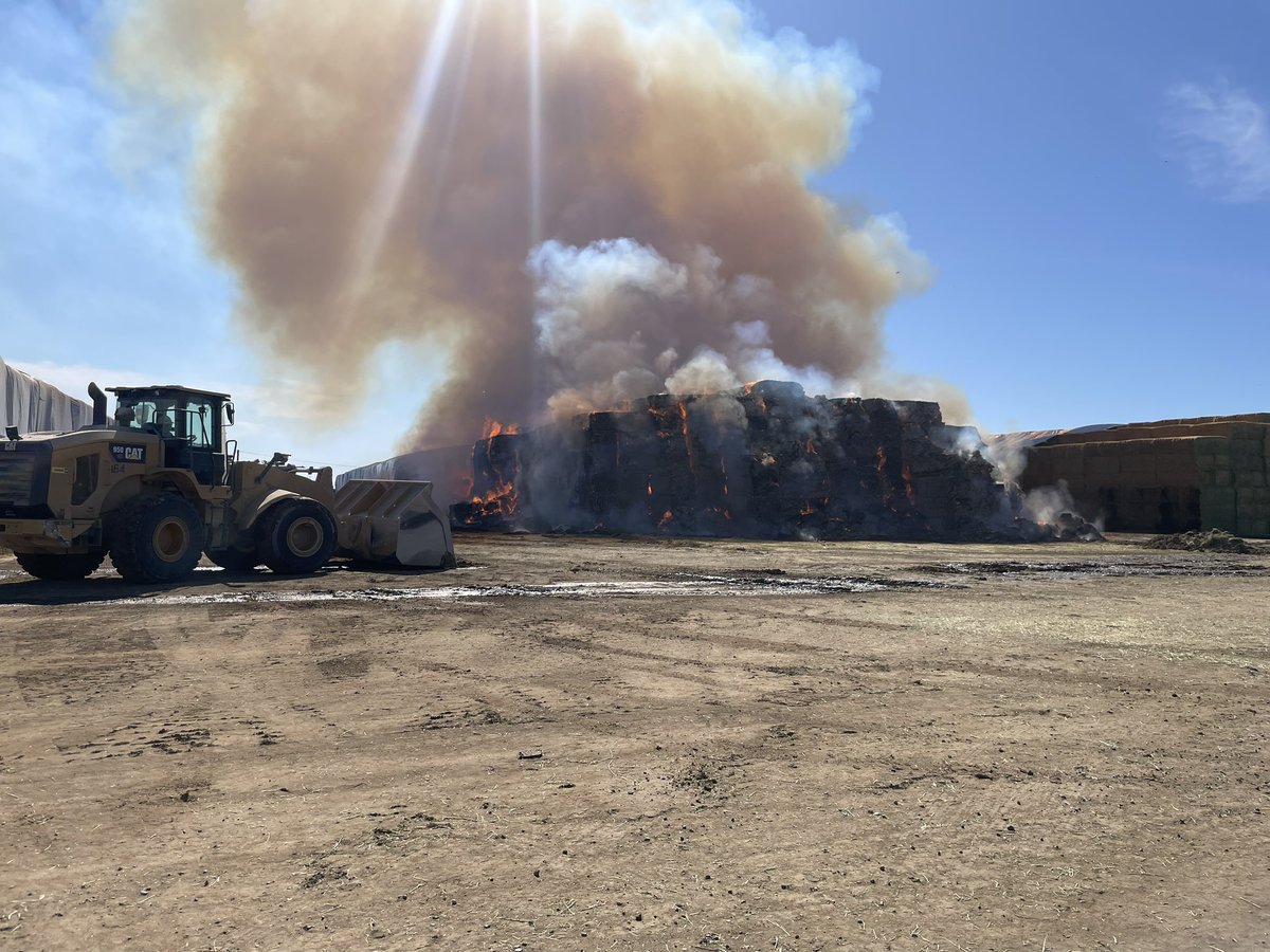 FeedIncident Firefighters have contained a large haystack fire on the 29000 block of Fresno-Coalinga Rd, located on the Harris Ranch feed lot property. Harris Ranch employees will monitoring the situation throughout the night. The cause of the fire was spontaneous combustion