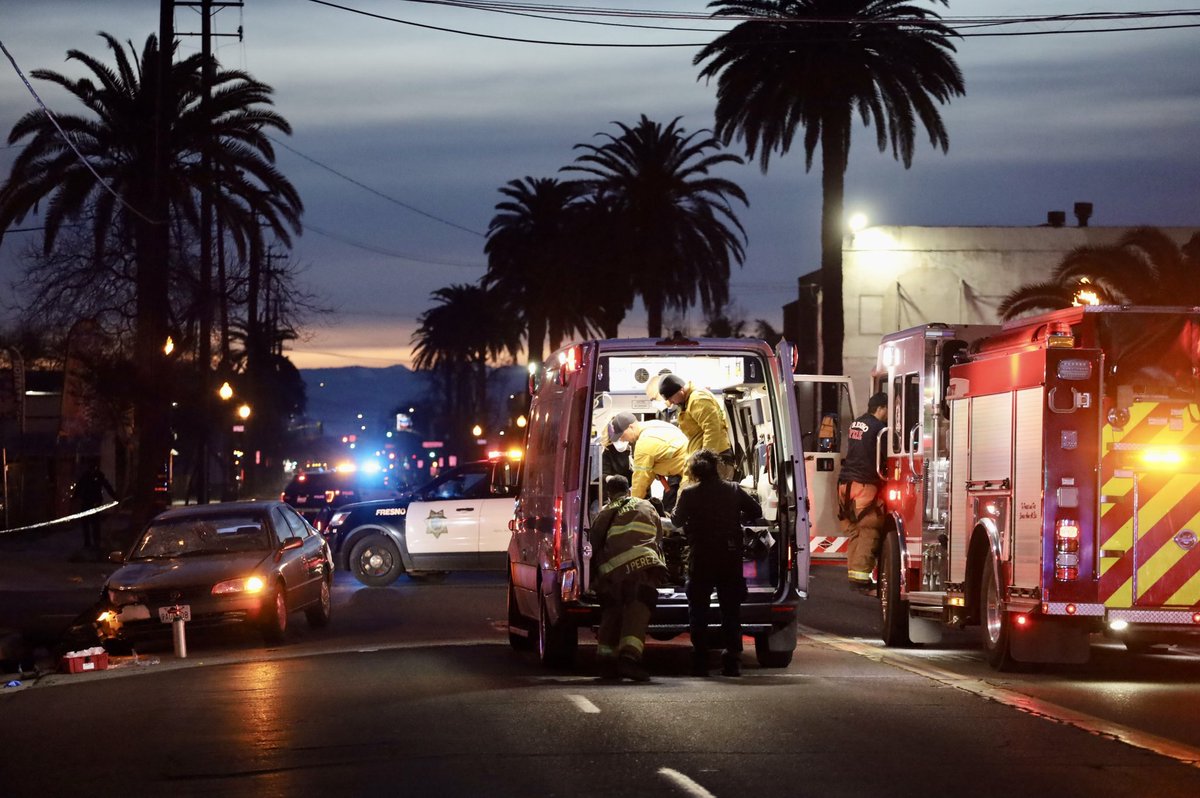 @FresnoPolice is investigating a vehicle vs a pedestrian traffic accident in central Fresno. The condition of the victim has not been released yet. Belmont will be closed for several hours between Palm and Wilson Ave