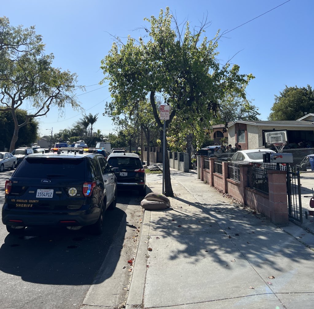 @LASDHQ takes a man into custody in connection with the killing of Bishop David O'Connell. The man had barricaded himself in his home on Kenwood Ave, Torrance. Neighbor Marty Hernandez says the sheriffs arrived at midnight and the suspect finally emerged at 9 am today