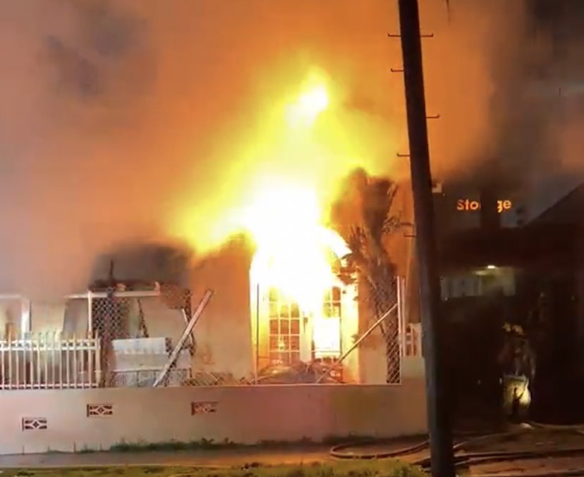 Fire in Los Angeles, CA currently. Heavy fire on arrival 1 story dwelling and now is knocked down. 3714 Oakwood Ave East Hollywood part of the city.