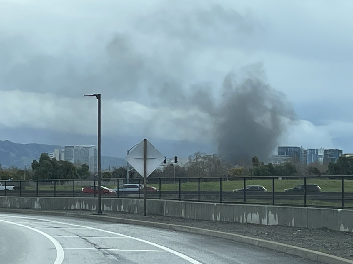 Fire just north of downtown San Jose