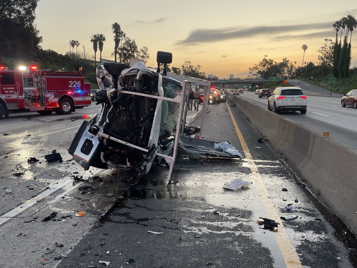 Traffic Collision with Entrapment on the WB 10 Freeway east of Crenshaw Blvd in the MidCity area of LosAngeles