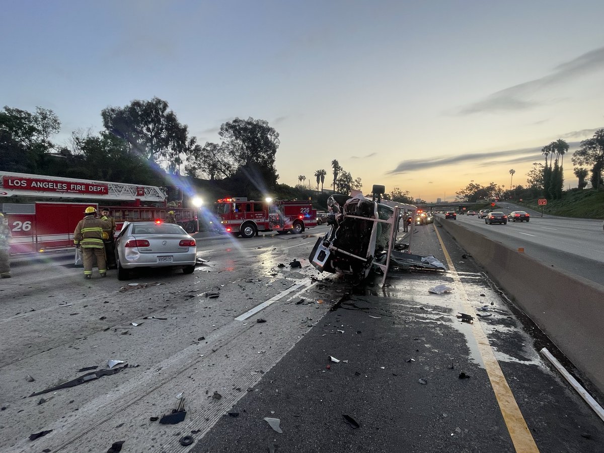 Traffic Collision with Entrapment on the WB 10 Freeway east of Crenshaw Blvd in the MidCity area of LosAngeles