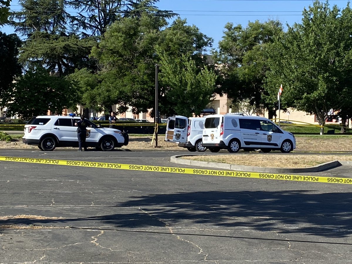 @SacPolice is investigating an incident at Mack Road and La Mancha Way. Bystanders in the area state that a stabbing occurred early this morning. Crime scene investigators are on scene