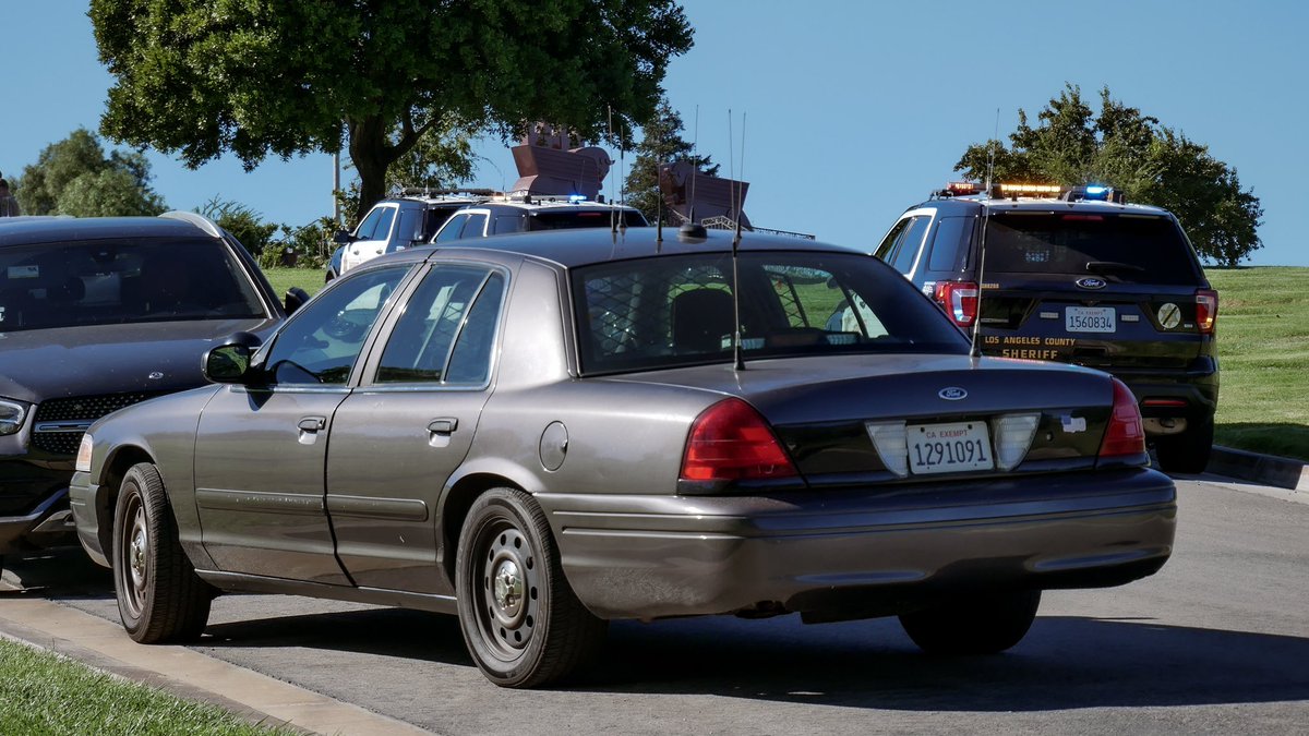 Multiple people were detained and arrested after a fight between approximately 50 people occurred at the Eternal Valley Memorial Park. The fight occurred after two sides of a family burying someone engaged in an argument over cremation. There were injuries. 