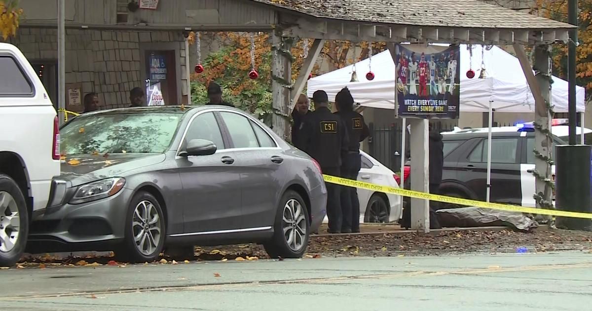Man shot, killed outside Sacramento bar identified