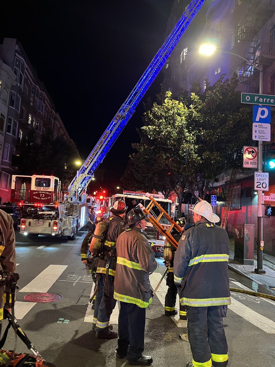 500 Leavenworth at O'Farrell is closed  SFFD extinguishes a fire in an apartment. No injuries reported, unknown displaced at this time.Avoid the area