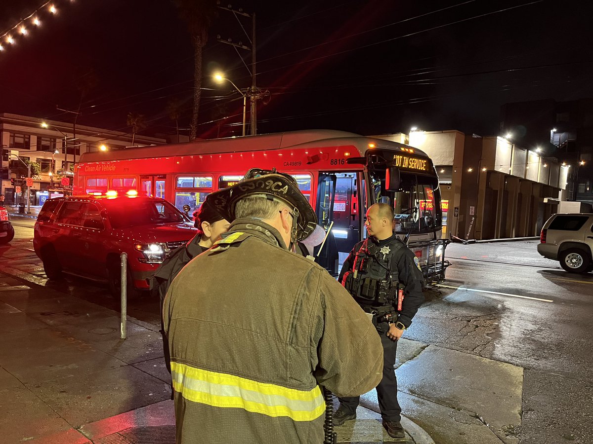 @SFPDMission and @SFMTA_Muni have secured the intersections and provided a warm bus for displaced residents as  arrive on scene at the Weise and 15th third alarm fire.This is now a 3 alarm fire.Media staging is at 15th and Julian. 