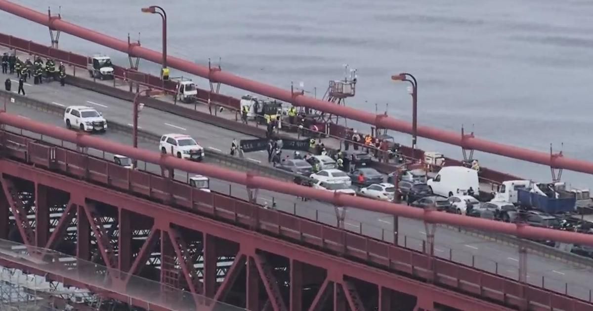 Second protest completely blocks Golden Gate Bridge traffic into and out of San Francisco