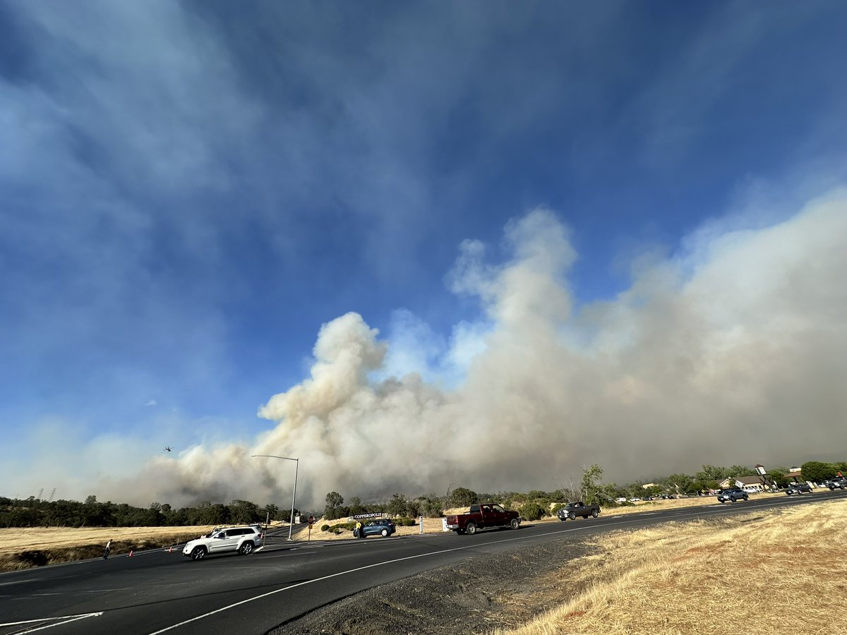 A few more picture from Highway 4, near the shopping center on Little John Road