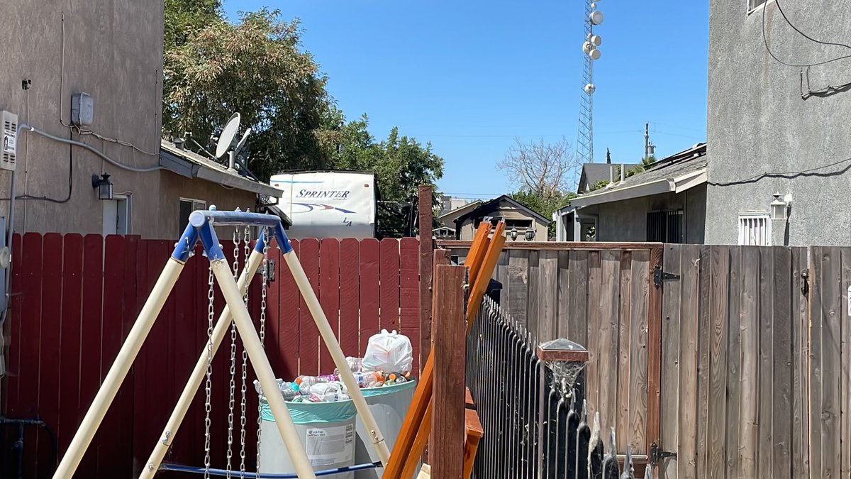 Lots of damage after a deadly mobile home fire on Tuesday morning. @Stockton Police say 3 bodies, a woman's and 2 juveniles, were found inside the trailer. They identified the suspect as 59-yo Jose Carmona  