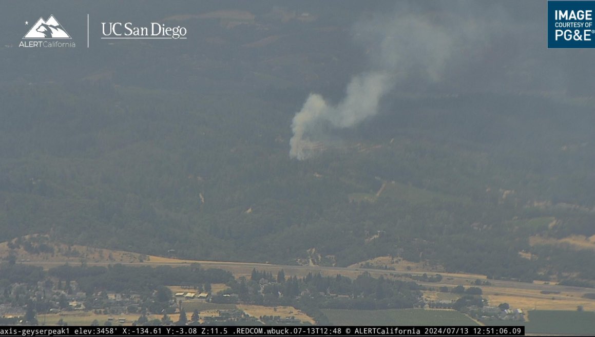 BreezeFire: Firefighters from CAL FIRE and @NoSoCoFire are responding to a vegetation fire near the 400 block of Breezewood Drive, Geyserville. The fire is approximately one acre burning at a slow rate of spread in grass, oak woodland