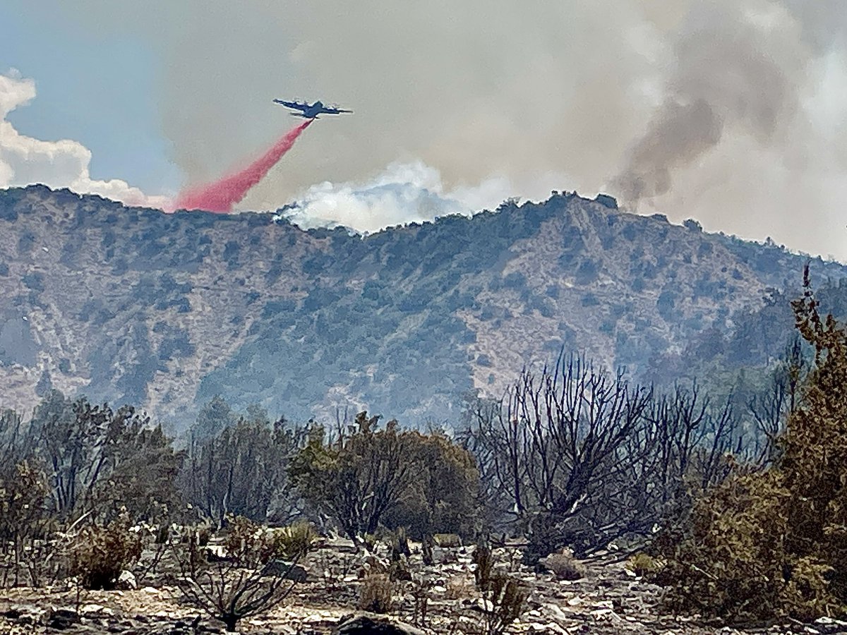 Apachefire; The fire is estimated at 800 acres and 0% containment. Fire location is in Apache Canyon east of Hwy 33 and approximately 30 miles NE of Ojai. 5 residences in Apache Canyon are threatened. 