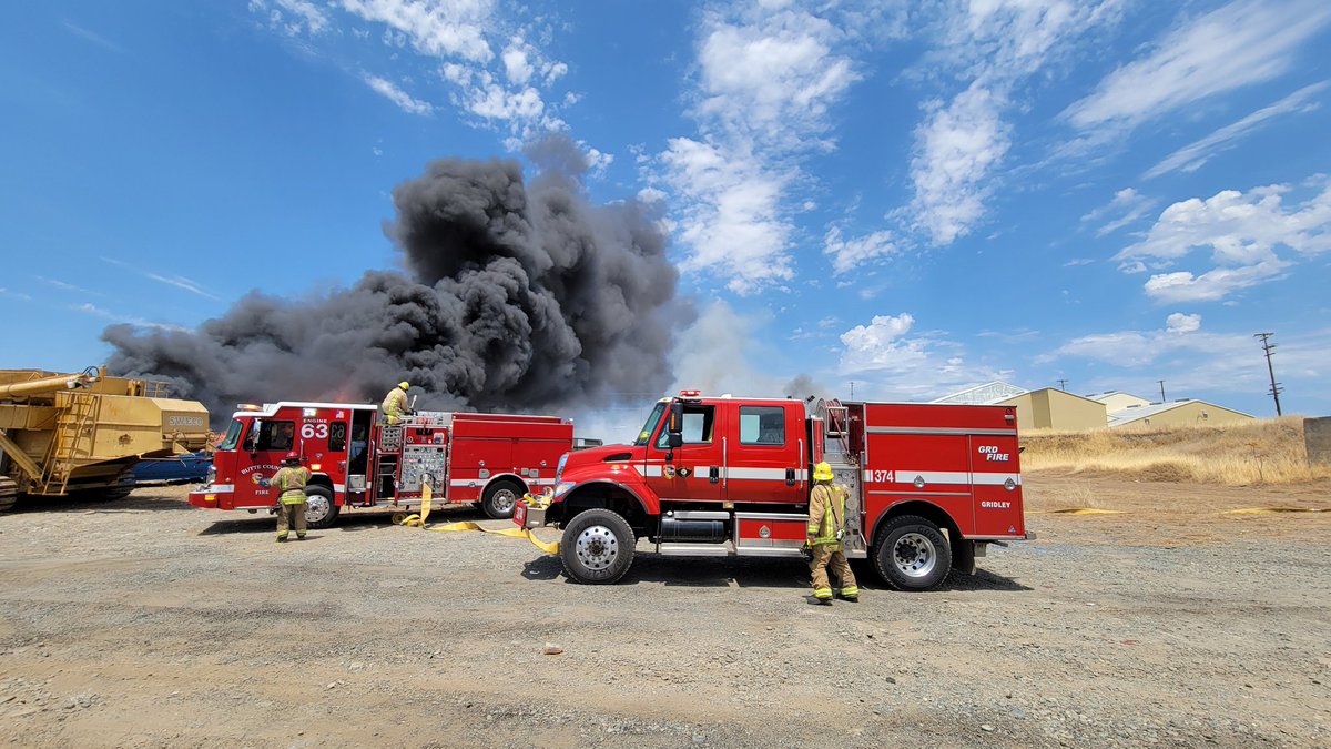 Fire off Georgia Pacific Way and Merlo Avenue. Large pile of materials burning