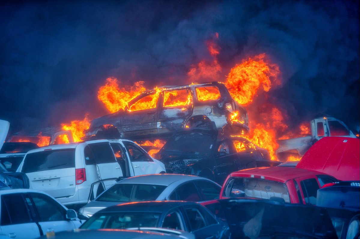 GreenICnreporting knockdown. Firefighters/specialized equipment will remain on-scene throughout the night. Cars burned remains at 1,500 on ten acres. 