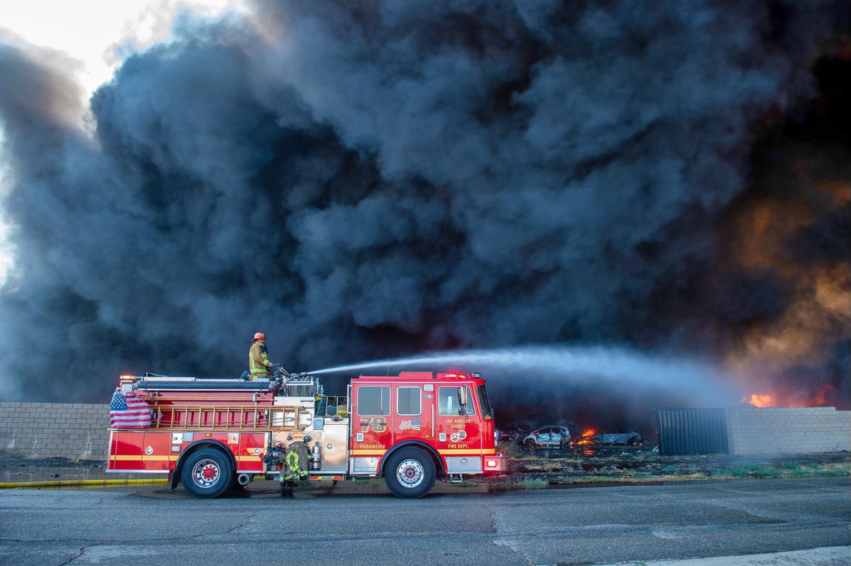 GreenICnreporting knockdown. Firefighters/specialized equipment will remain on-scene throughout the night. Cars burned remains at 1,500 on ten acres. 