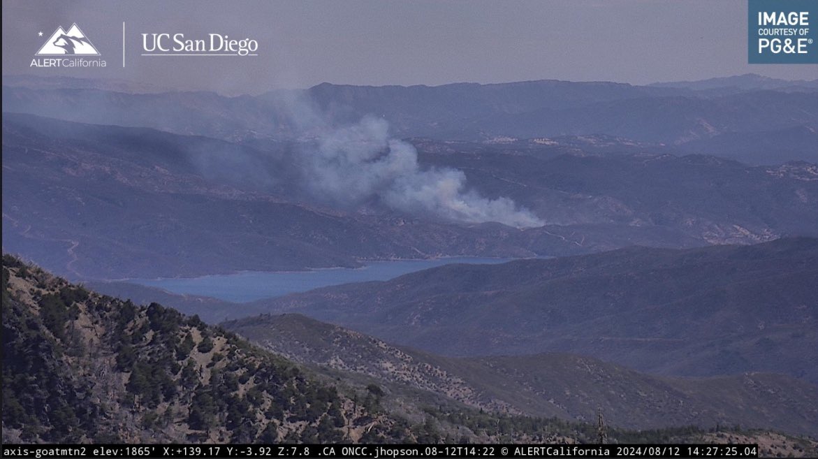 ReservoirFire: CAL FIRE along with resources from local agencies and @MendocinoNF are responding to a vegetation fire to the southeast of Indian Valley Reservoir. The fire is approximately 40 acres in grass and brush with roads on two sides of the fire