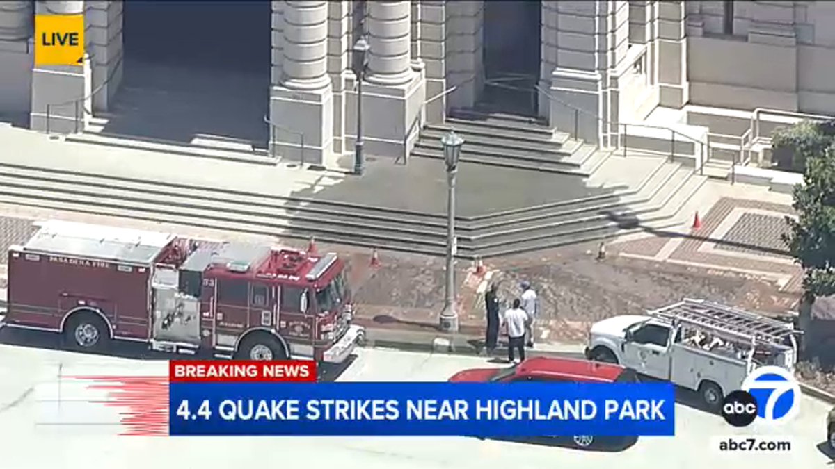 Earthquake : Shaking from quake caused water pipe to burst at Pasadena City Hall. City official says leaking water has since  been stopped