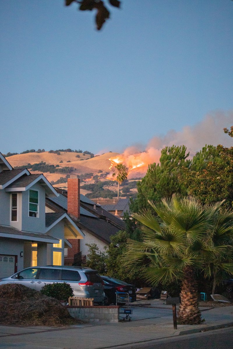 Major fire in the east foothills of San Jose