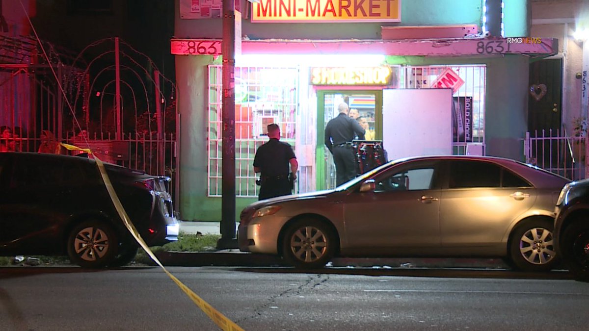 Two dead in Los Angeles smoke shop shooting; gunmen on the loose