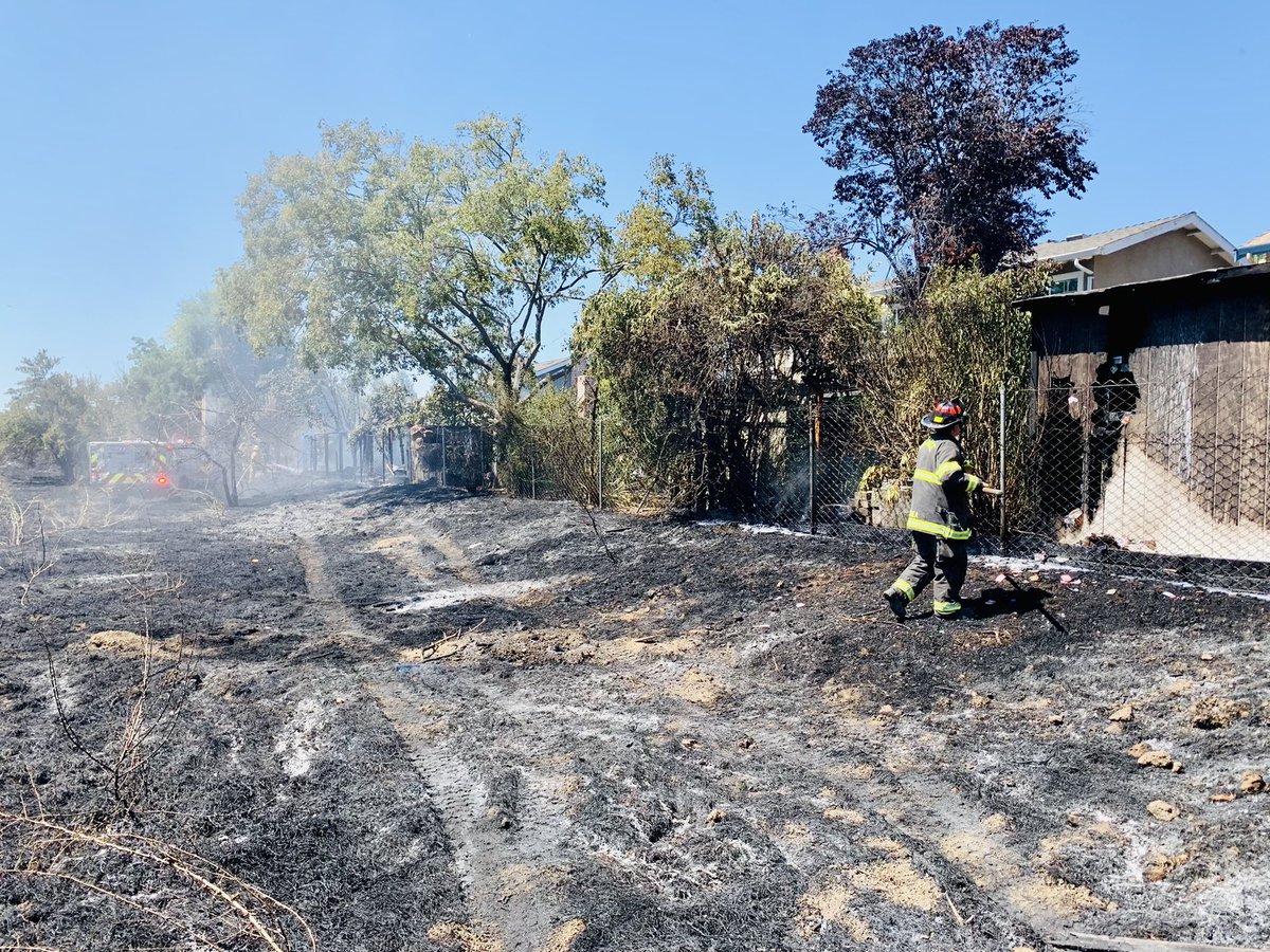 SJFD received multiple calls for a vegetation fire just east of 101N that was threatening structures. Crews limited damage to one residential structure on Fontanelle Dr. and two sheds on other properties. No injuries. 3 adults and 2 kids displaced. Approx 3 acres burned