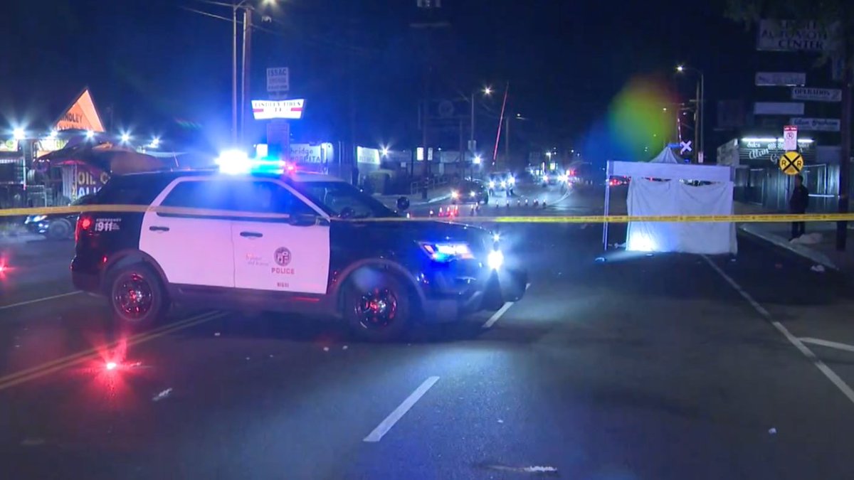 Bicyclist struck, killed by hit-and-run driver in Los Angeles' Northridge neighborhood