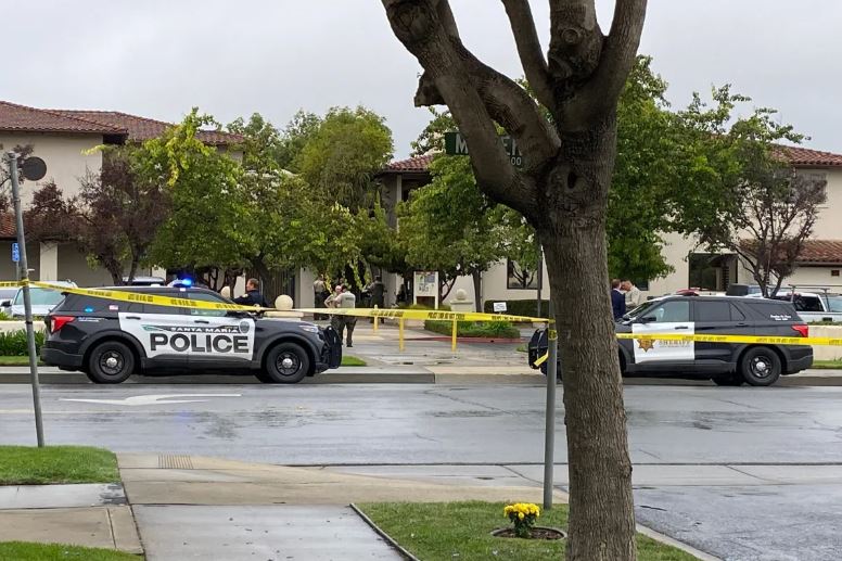 There was an explosion in a courthouse in Santa Maria, California.  The suspect was inside the court building and threw a bag in front of Department 9 and it exploded.  Superior Court Executive Officer Darrel Parker told. The suspect is in custody.  No reports of injuries. The  whole area is blocked off and court is closed for the day.