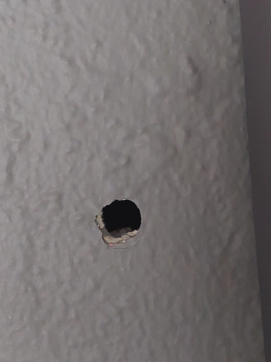 Bullet from shooting that killed man near 105th and E went through bedroom window of 3yo boy, who wasn’t hurt. @oaklandpoliceca investigating