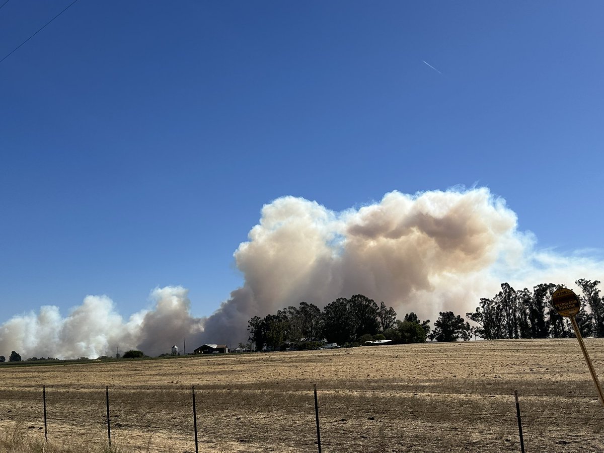 Firefighters battling brush fire near Vacaville. At least 30 acres ...