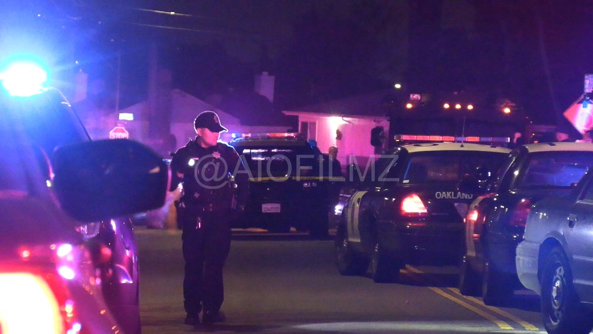 Oakland, CA: Oakland police are searching the area of MacArthur Blvd and 66th Ave after a police shooting occurred with an armed suspect. Police have surrounded a nearby apartment complex where the suspect fled into 