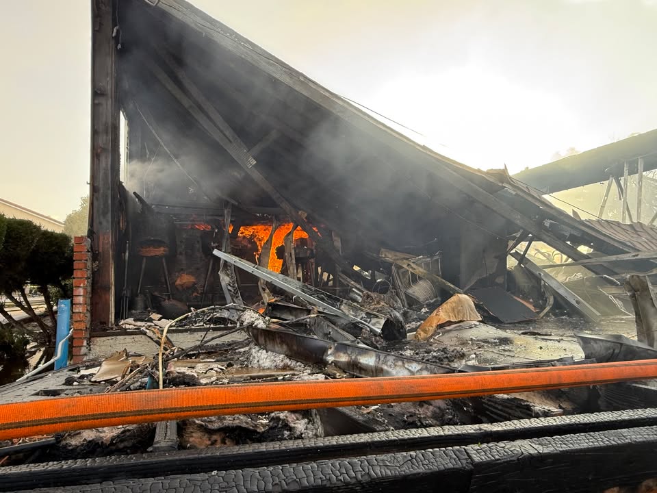 San Bernardino County Fire responded to a reported structure fire in the 2100 block of Mentone Boulevard in the community of Mentone.The first engine arrived to find a well involved, medium sized commercial