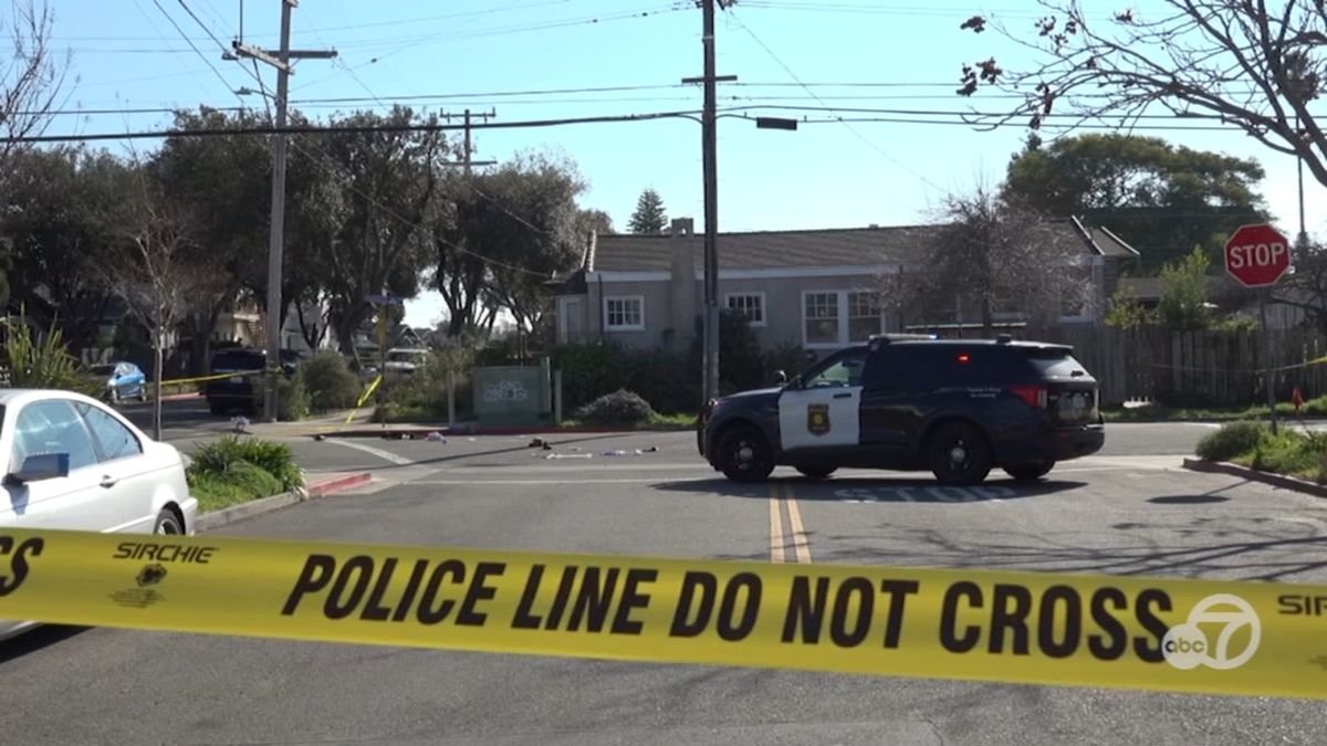 1 woman dead, 2 injured after violent stabbing incident in Berkeley, police say