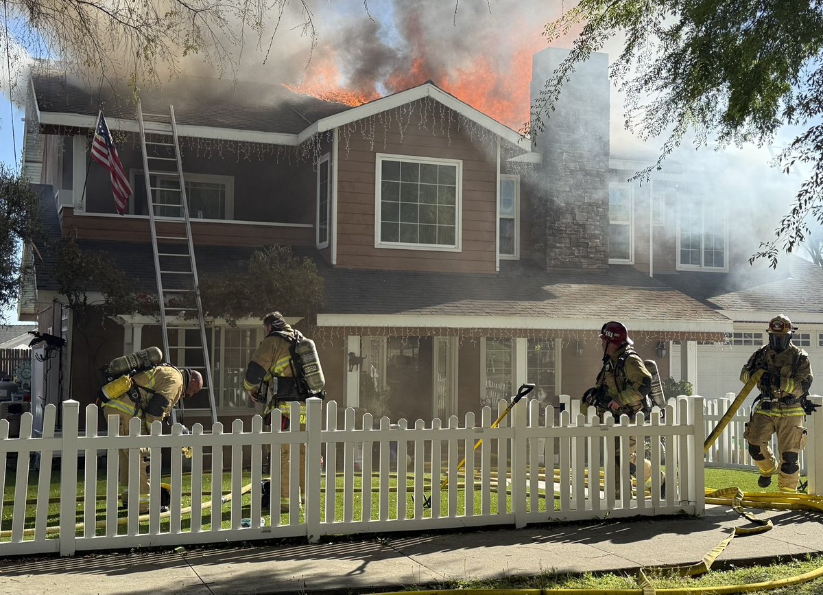 Structure fire incident on 11th Street concluded. 

With occupants already evacuated, #SBCoFD crews made a quick interior attack on the second floor fire, coordinating with roof-based truck company ventilation operations to bring the fire under control in under 25 minutes.