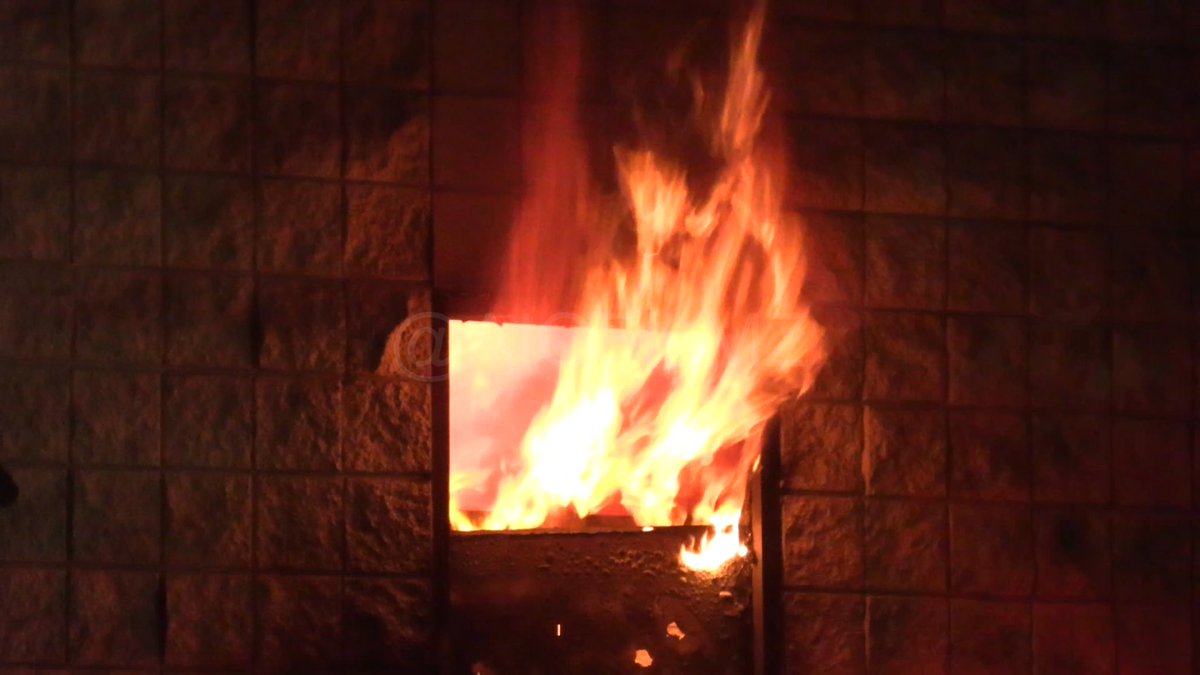 San Jose, CA : The San Jose Fire Department responded to a fire at a two-story building near the intersection of First Street and Bassett Street. The cause of the fire is currently under investigation and no injuries have been reported. 