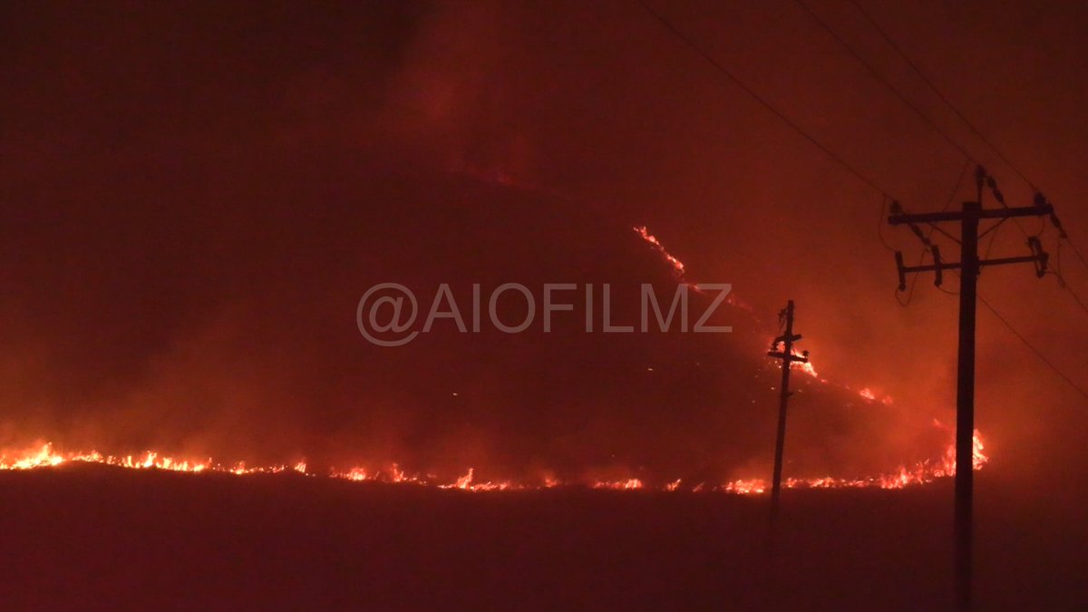 Crockett, CA: Multiple agencies in Contra Costa County responded to a large vegetation fire along San Pablo Ave near Cummings Skyway in the Crockett-Rodeo area. Firefighters reported the fire to have moderate rate of spread due to winds. Firefighters have forward progress stopped