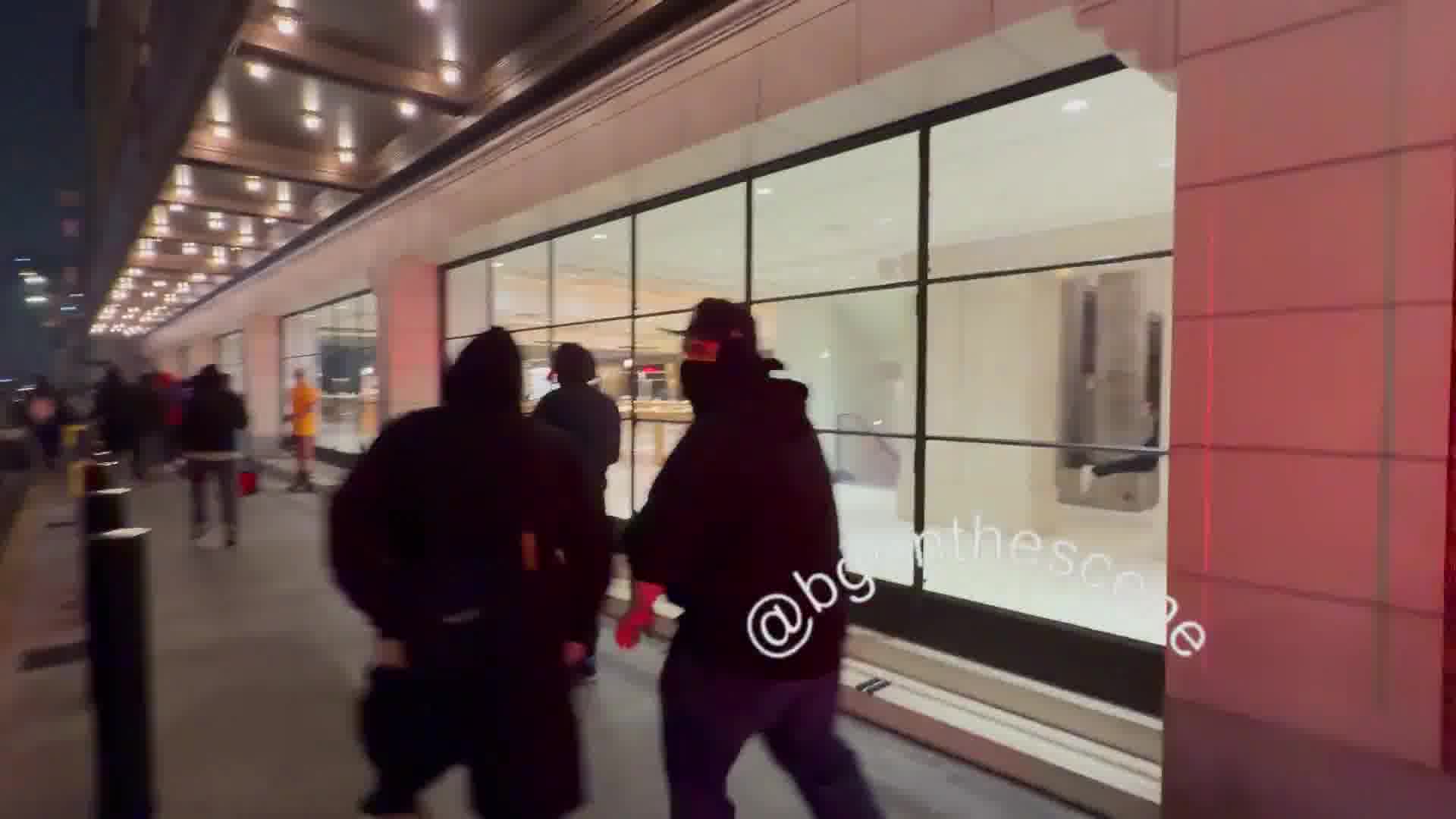 Apple Store in der Innenstadt von LA wird heute Abend geplündert